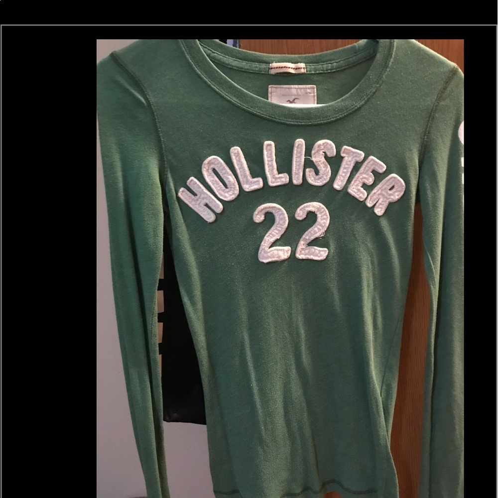 Green Long sleeve Hollister top